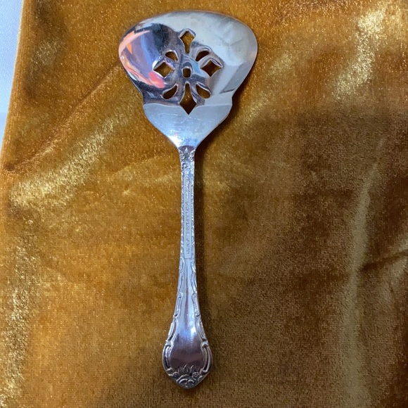 Lot of 2 - Masterpiece silver plated Japan serving spoon & misc piece - Picture 3 of 10